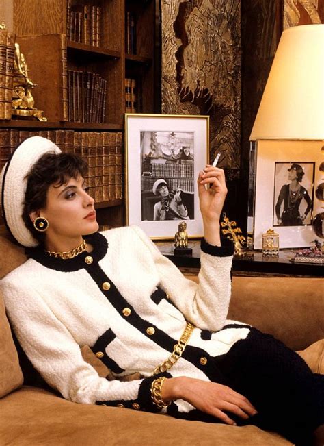 coco chanel suit history